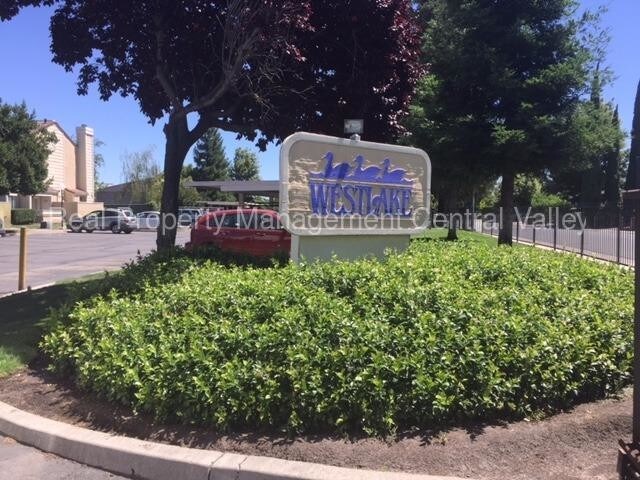 Foto del edificio - 1645 Pyrenees Ave