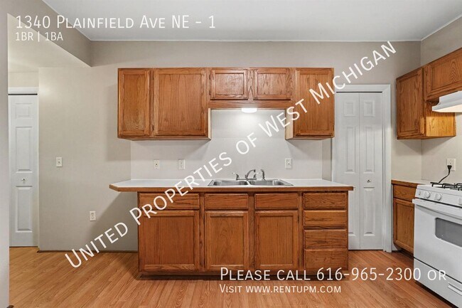 Foto del edificio - 1340 Plainfield Ave NE
