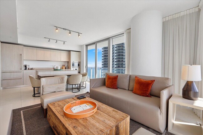Foto del edificio - 4011 S Ocean Dr