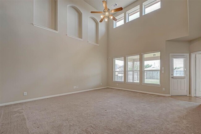Building Photo - 26915 Glacier Creek Dr