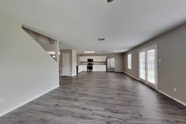 Building Photo - 5010 Diamondcliff Ct