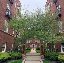 Building Photo - 736 Hinman Ave