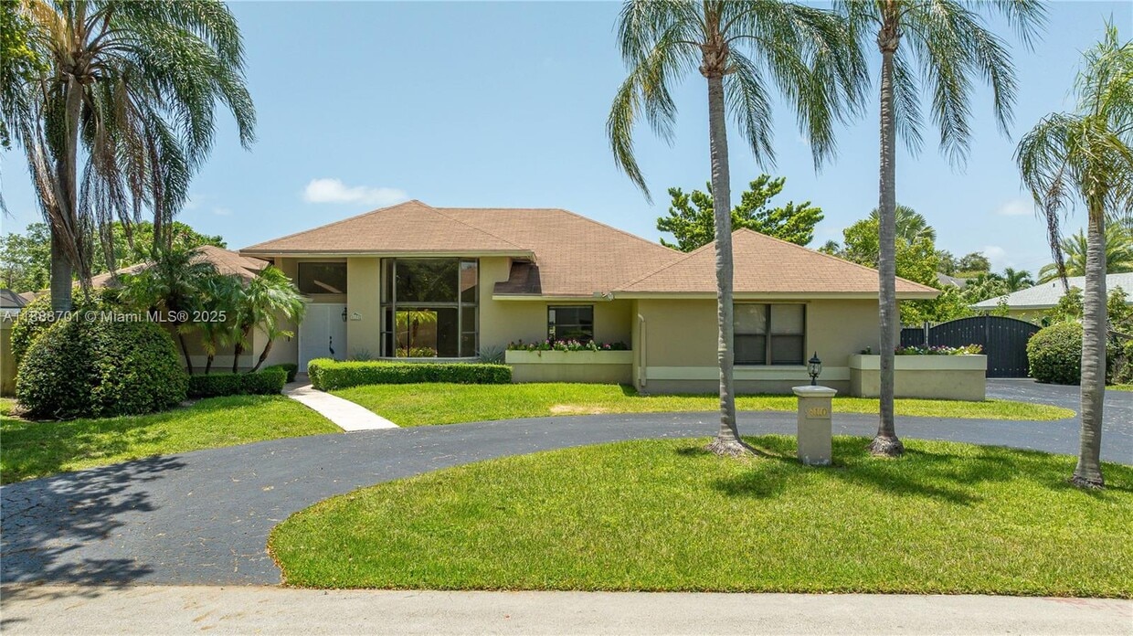 Foto principal - 8110 SW 188th St
