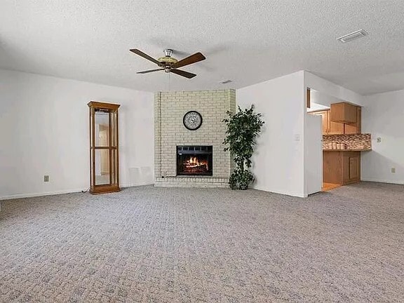 Building Photo - 233 SE Sandia Way