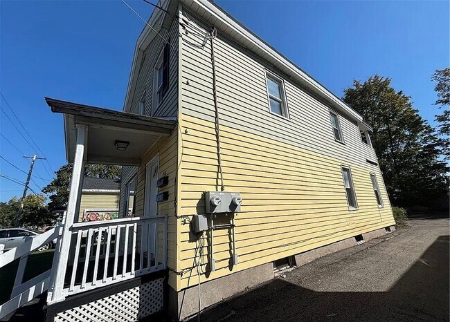 Foto del edificio - 416 Black River Blvd