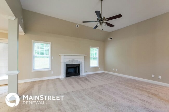 Building Photo - 1059 Olive Dr