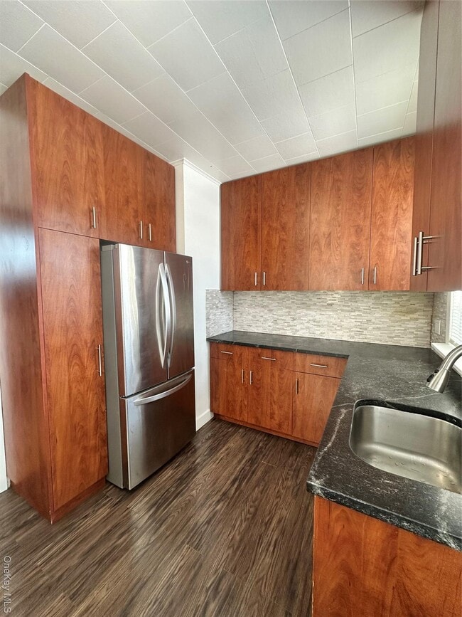 Building Photo - 60-34 56th Rd