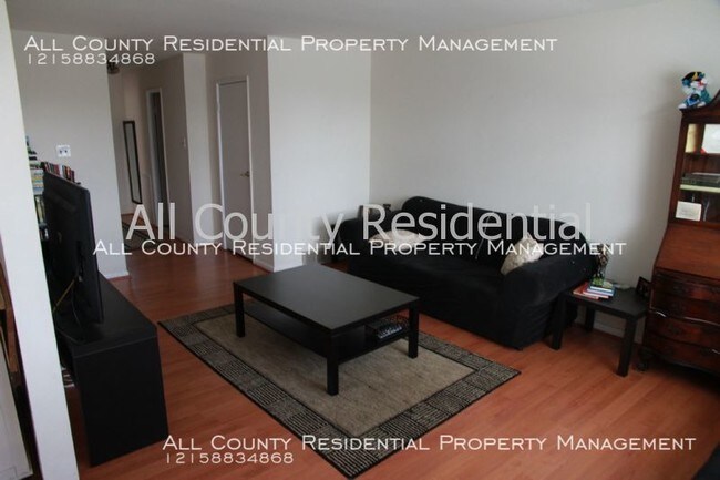 Foto del edificio - 9870 Frankford Ave