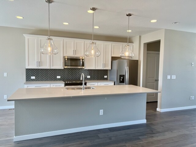 Building Photo - 6053 Abbey Hill Ln