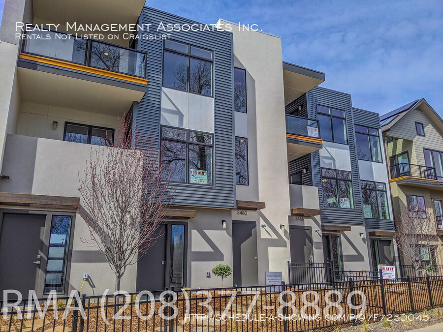 Primary Photo - One of a Kind One Bedroom Condo on the Boi...