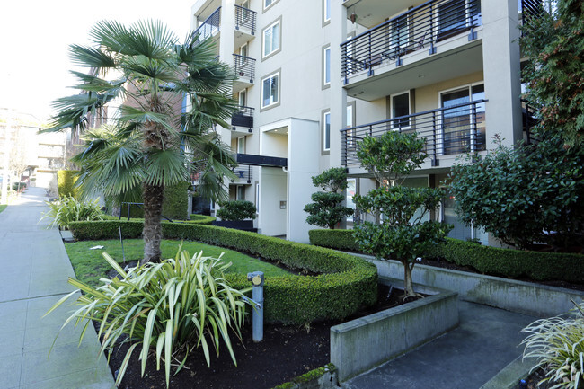 Building Photo - Queen Anne Commons Apartments