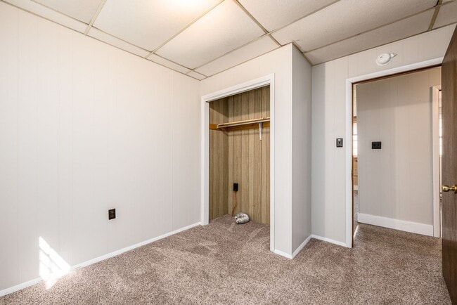 Foto del edificio - 480 Spruce Hollow Rd