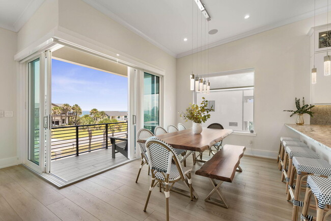 Building Photo - 3538 N Ocean Shore Blvd