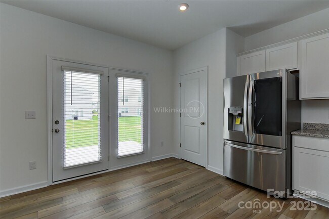 Building Photo - 1280 Maple Shade Rd SW