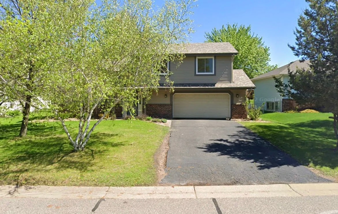 Primary Photo - 1657 Helena Rd N