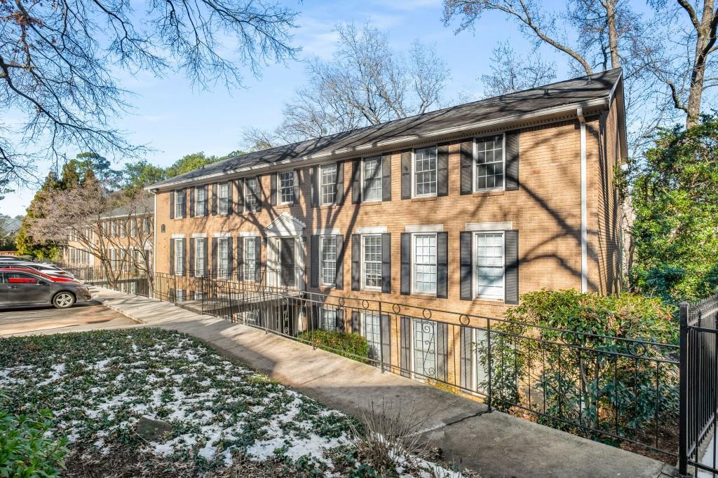 Primary Photo - 1101 Collier Rd NW