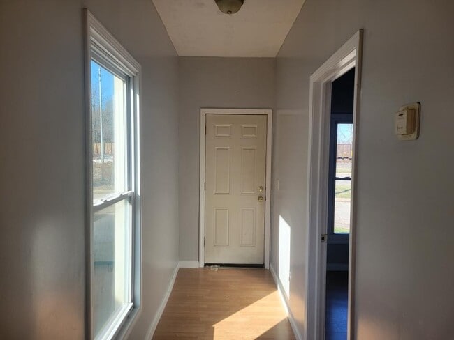 Foto del edificio - 129 Manhattan St