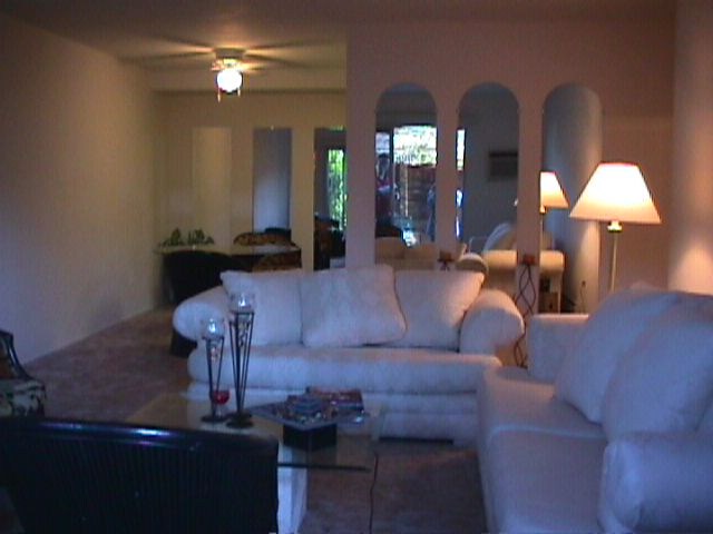 Foto del edificio - 1730 Halford Ave