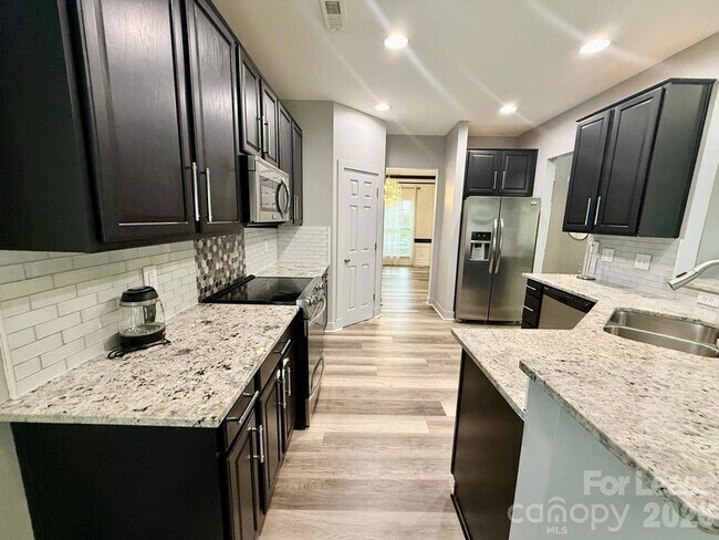 Foto del edificio - 13141 Wilburn Park Ln