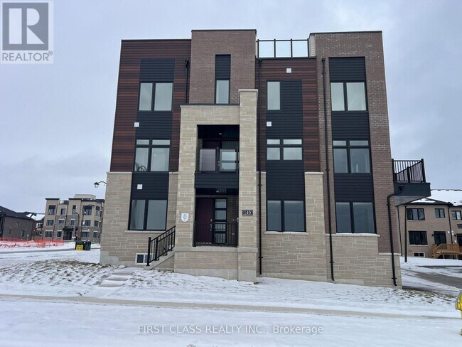 Photo du bâtiment - 140 Harvey Bunker Cres