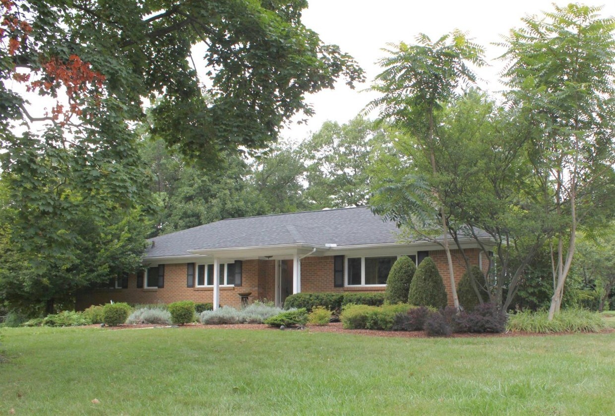 Primary Photo - 2781 Kenilworth Dr