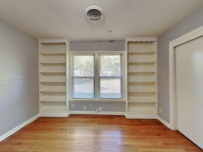 Building Photo - 4209 Arden Pl