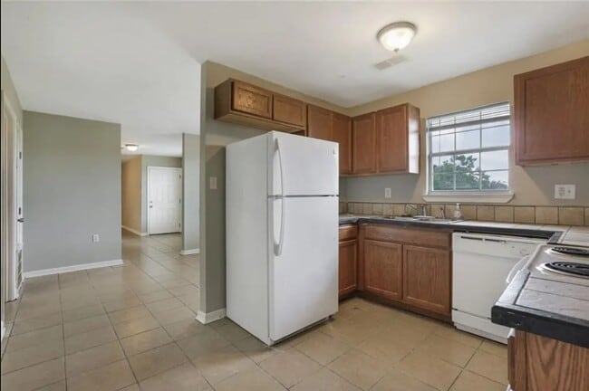 Building Photo - 5201 N Galvez St