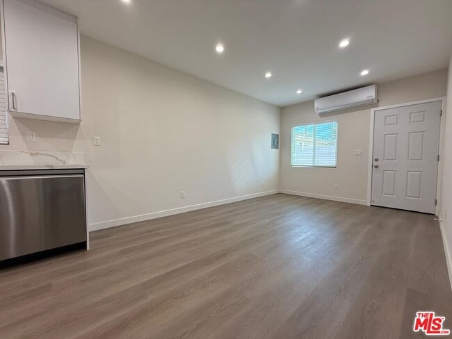 Building Photo - 14827 Lemay St