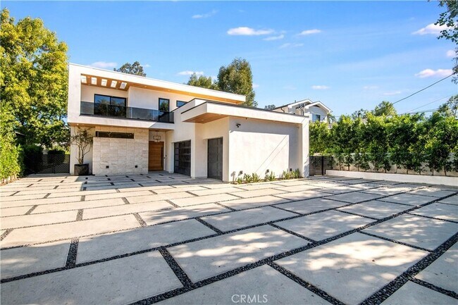 Foto del edificio - 5702 Melvin Ave