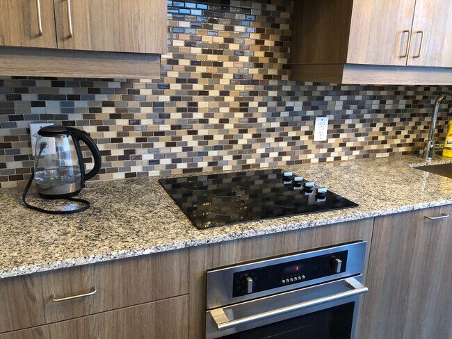 kitchen - 426 University Av