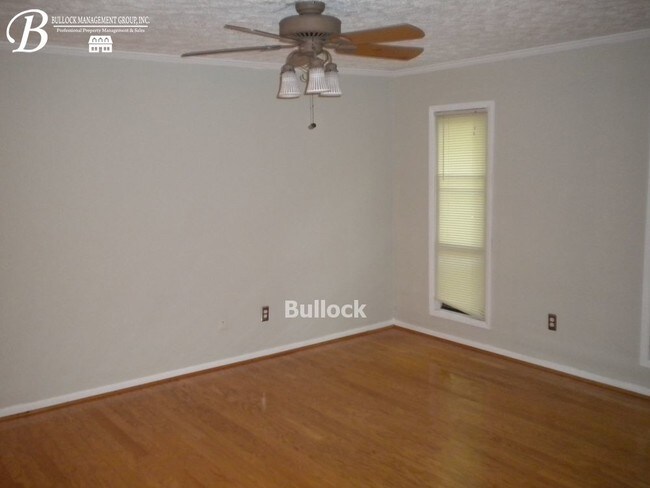 Building Photo - 5157 Roswell Rd