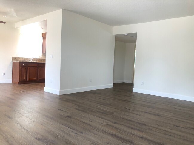 3133C - Shady Canyon Foothills