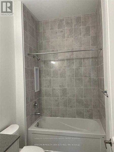 Building Photo - 51 Jura Cres