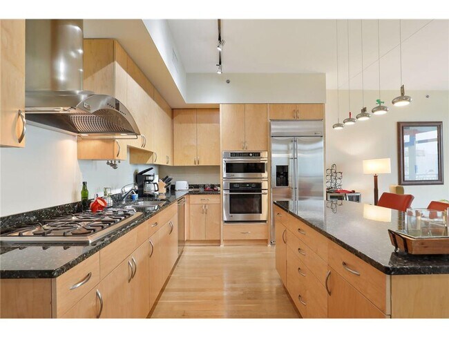 Building Photo - 1120 S 2nd St