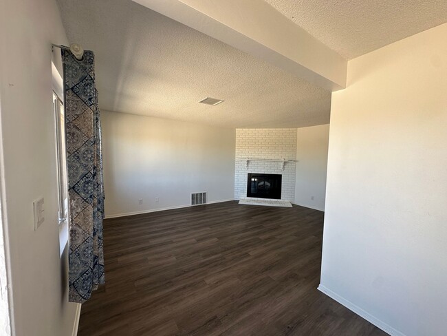 Foto del edificio - Newly Remodeled 2 bed 1 bath home!