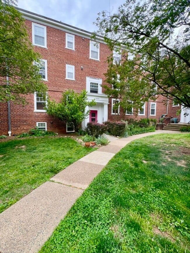 Building Photo - 3930 Langley Ct NW