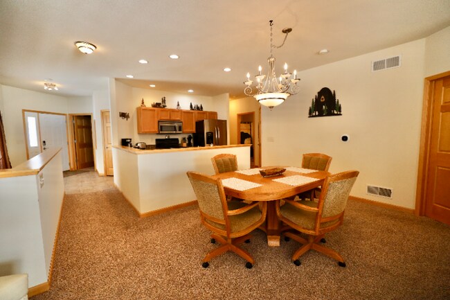 Building Photo - 9811 Deer Trail Rd