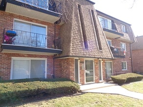 Building Photo - 10701 Keating Ave