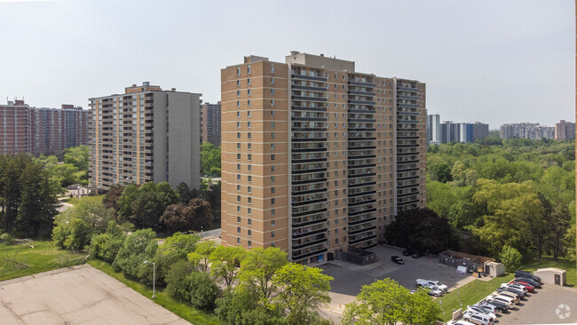Building Photo - Hilltop heights