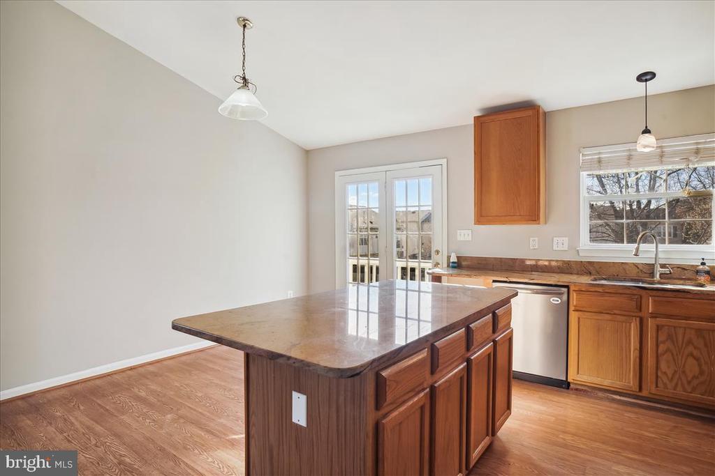 Foto principal - 102 W Deer Park Rd