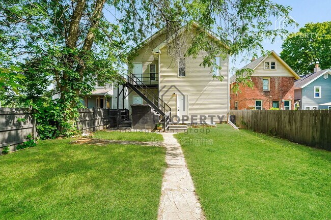 Foto del edificio - 1340 Mooberry St