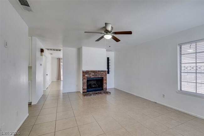 Foto del edificio - 5847 Alcott Ave