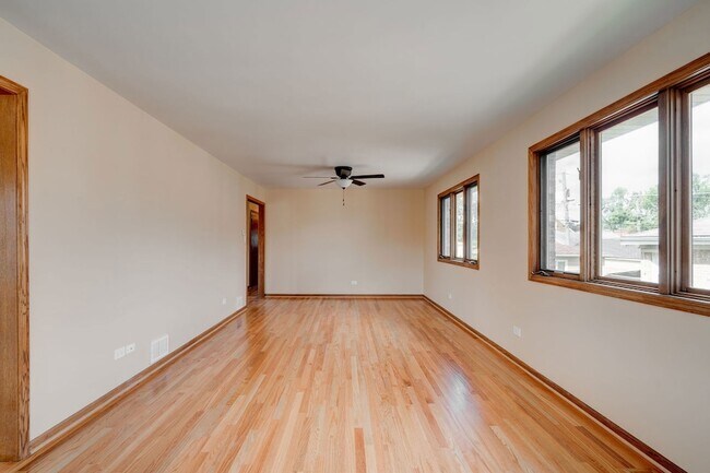 Foto del edificio - 2524 N Grove St
