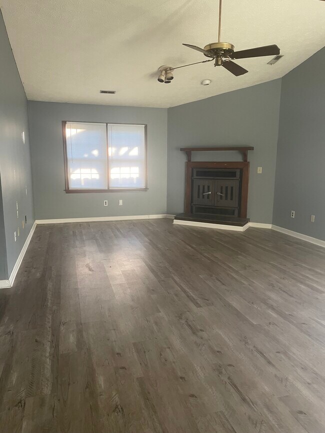 Foto del edificio - 46 Philmont Dr