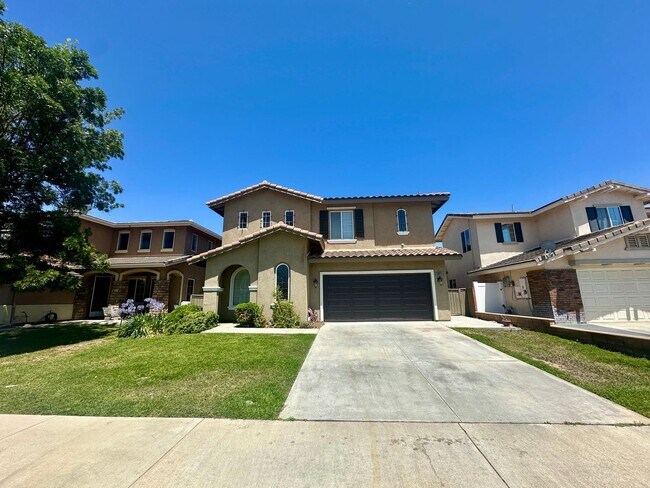 Foto del edificio - Beautiful Winchester 4-Bedroom  Home!