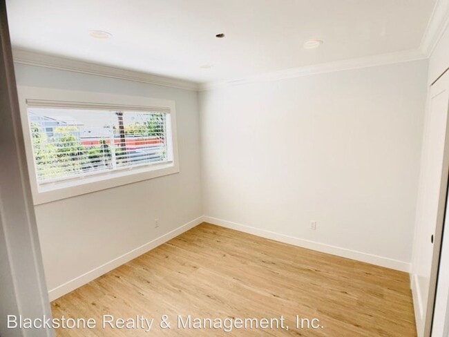 Foto del edificio - 413 E Windsor Rd