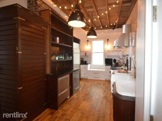 Building Photo - 2 br, 1 bath Townhome - 295 Sumter St