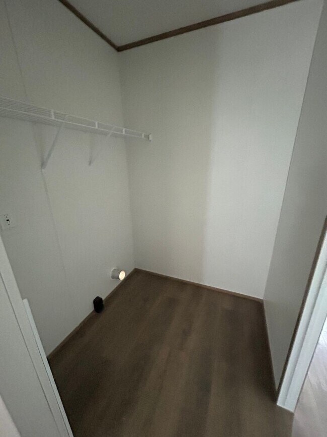 Foto del edificio - 127 Hubert Blvd