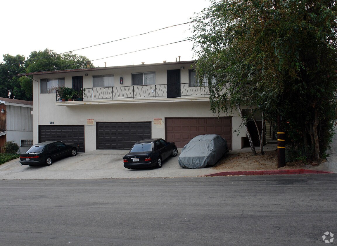 Building Photo - 704 Cory Dr