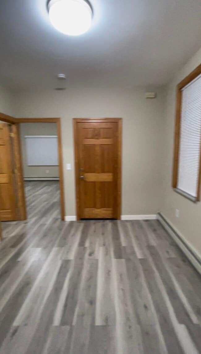 Comedor - 44 Kulick St